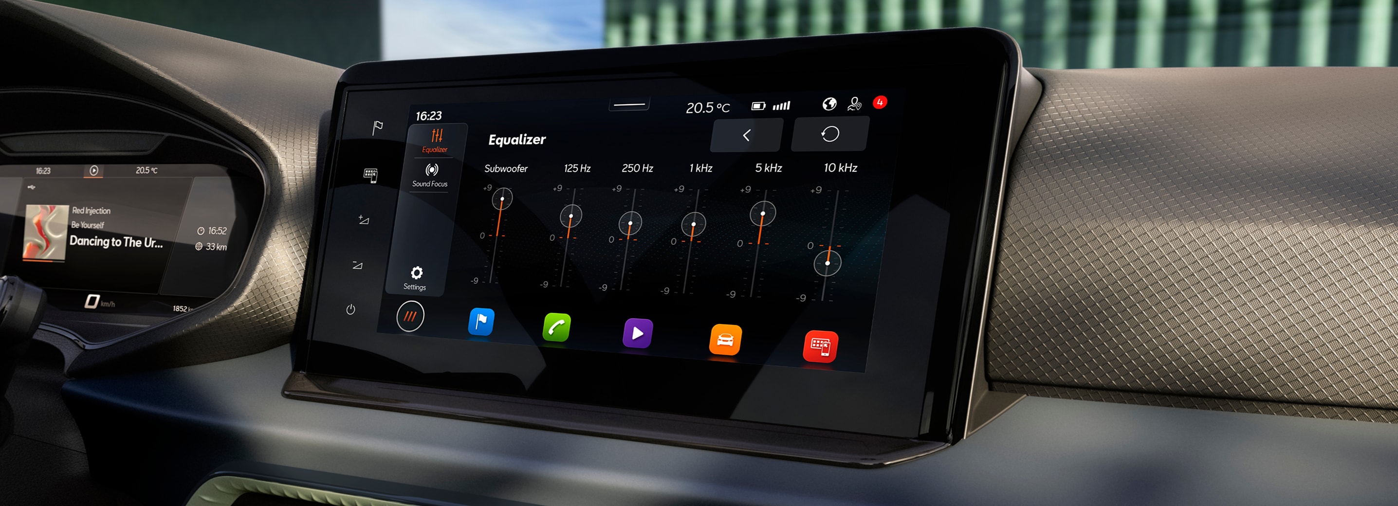 SEAT Arona’s dashboard, that includes the seat sound system, among other features