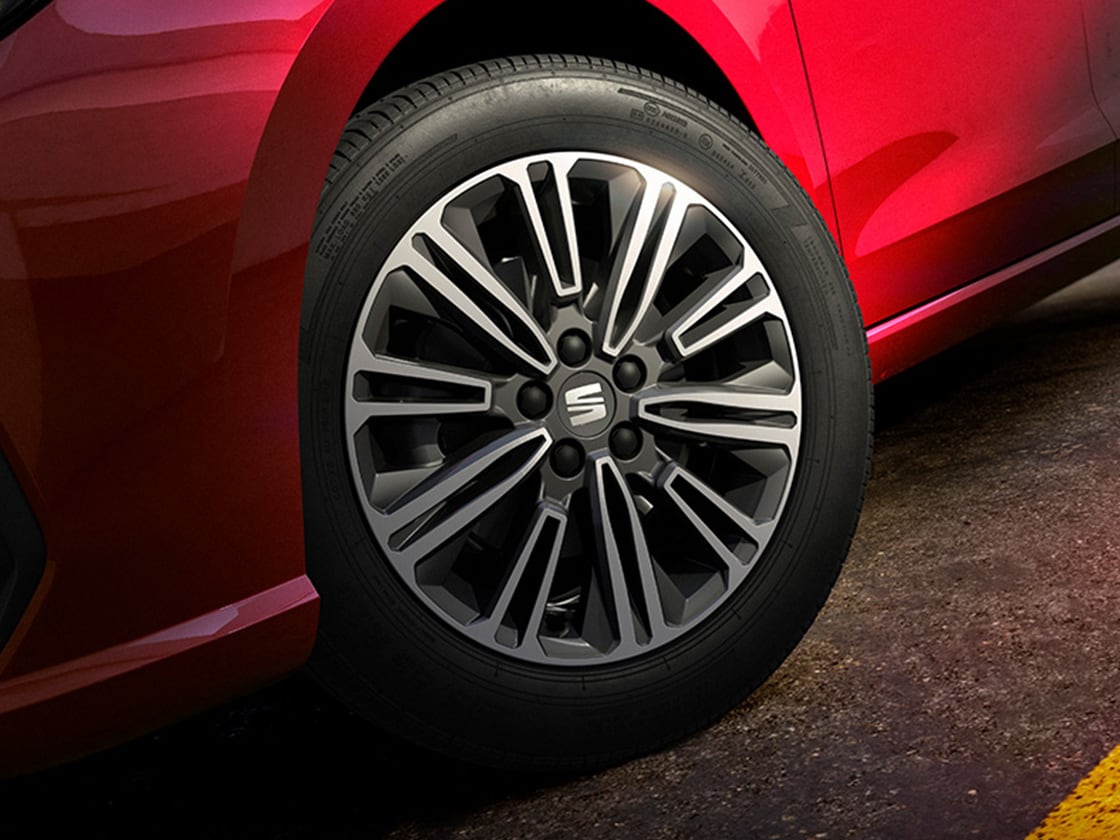 view of seat ibiza’s 16-inch dynamic machined alloy wheels. 